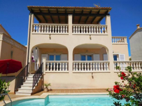 Villa CAJMIN- Villa mit Schwimmbad 5 Minuten zu Fuß vom Strand entfernt